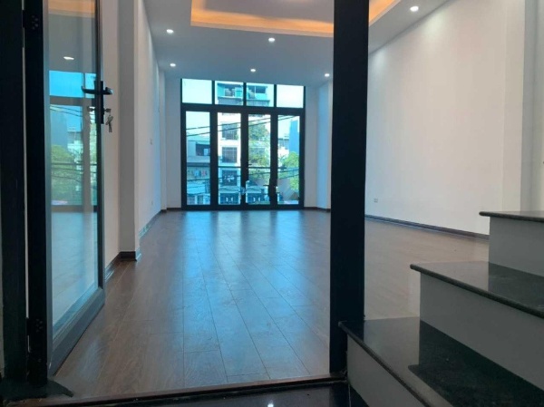 Bán nhà 5 tầng tại Đường Đàm Quang Trung, Phường Thạch Bàn, Long Biên, Hà Nội